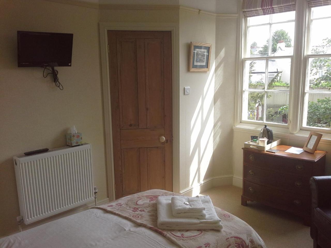 The Old Vicarage B & B Barnstaple Buitenkant foto